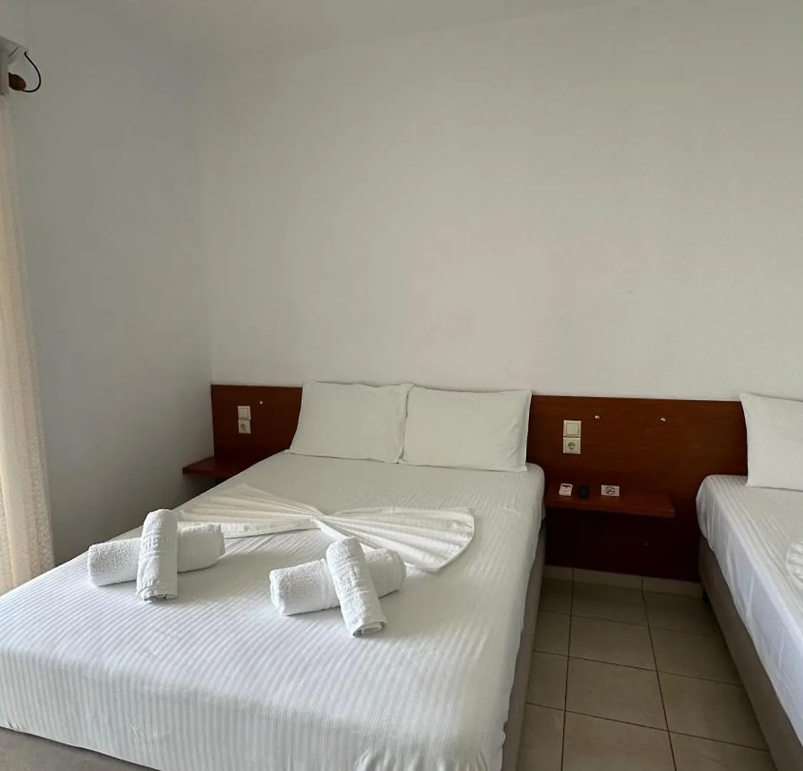 Enelia Apartments Himare 0*,