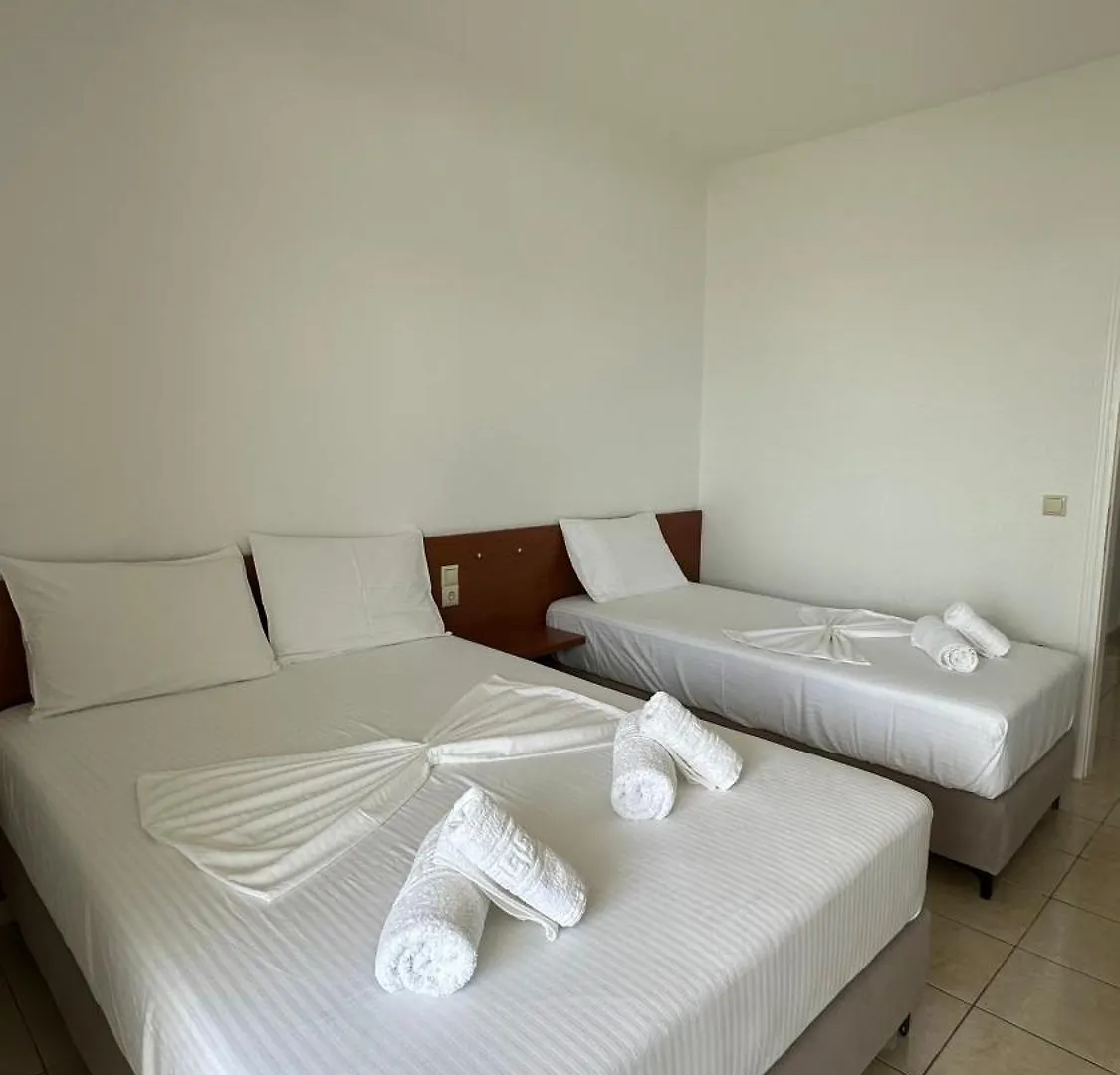 Hotel Enelia Apartments Himare