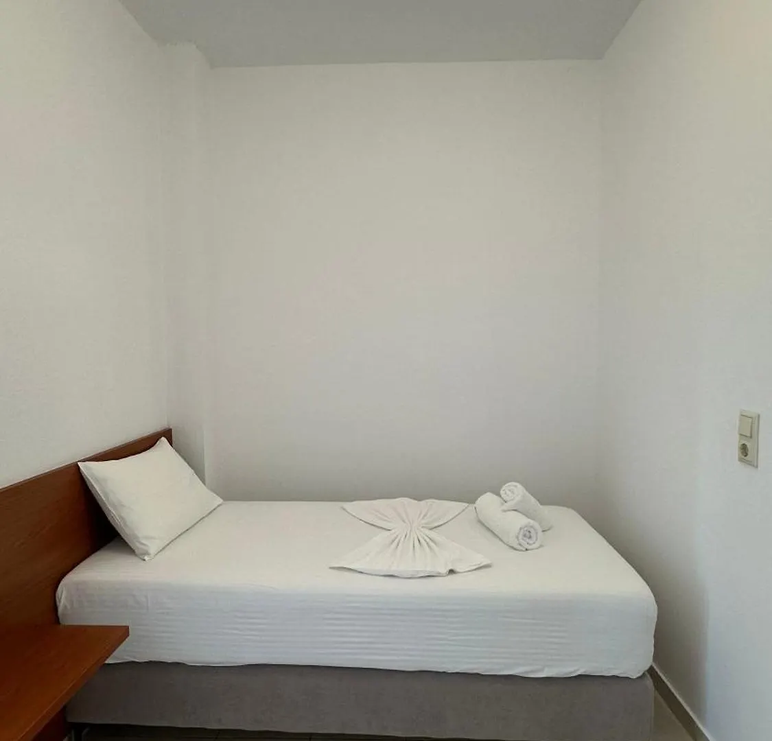 Hotel Enelia Apartments Himare